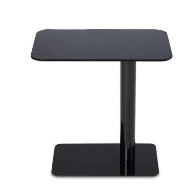 Schwarzer Flash Beistelltisch von Tom Dixon: Moderner Couchtisch mit glänzender Oberfläche für Wohnzimmer.